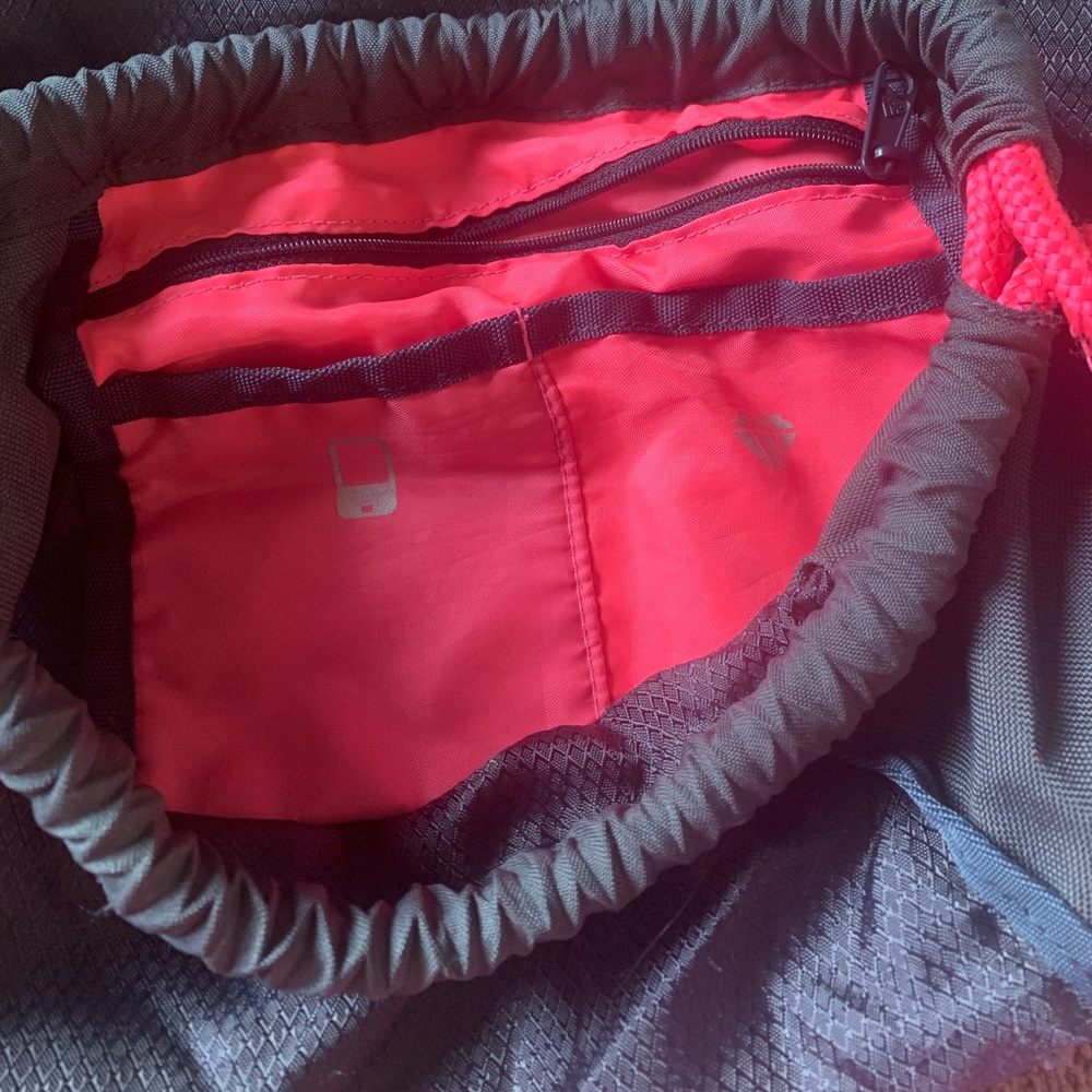 Adidas Drawstring - Picture 5 of 5